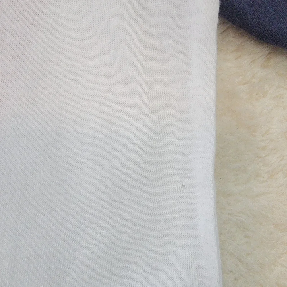 Grafic T-shirt - Picture 5 of 5